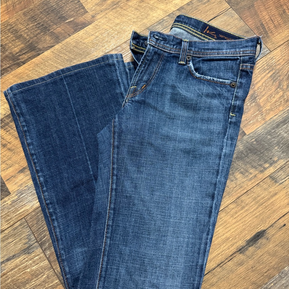Dark Blue High-Waist Straight Jeans

citizens of humanity jeans